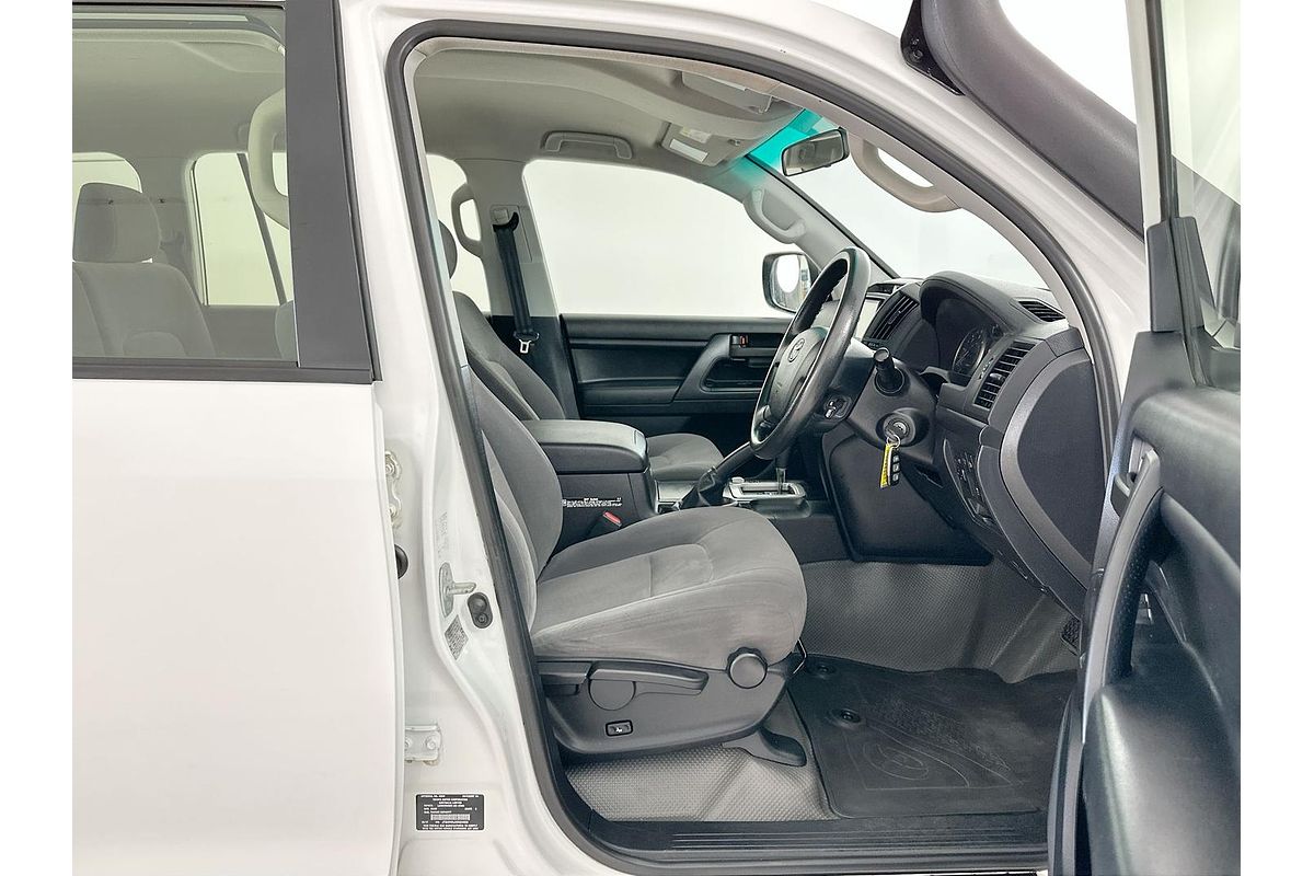 2017 Toyota Landcruiser GX VDJ200R
