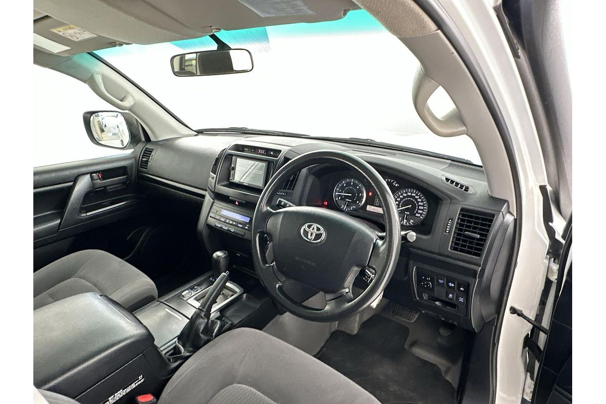 2017 Toyota Landcruiser GX VDJ200R