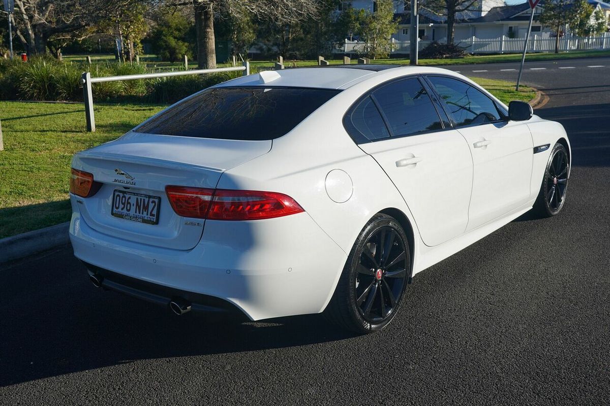 2016 Jaguar XE R-Sport