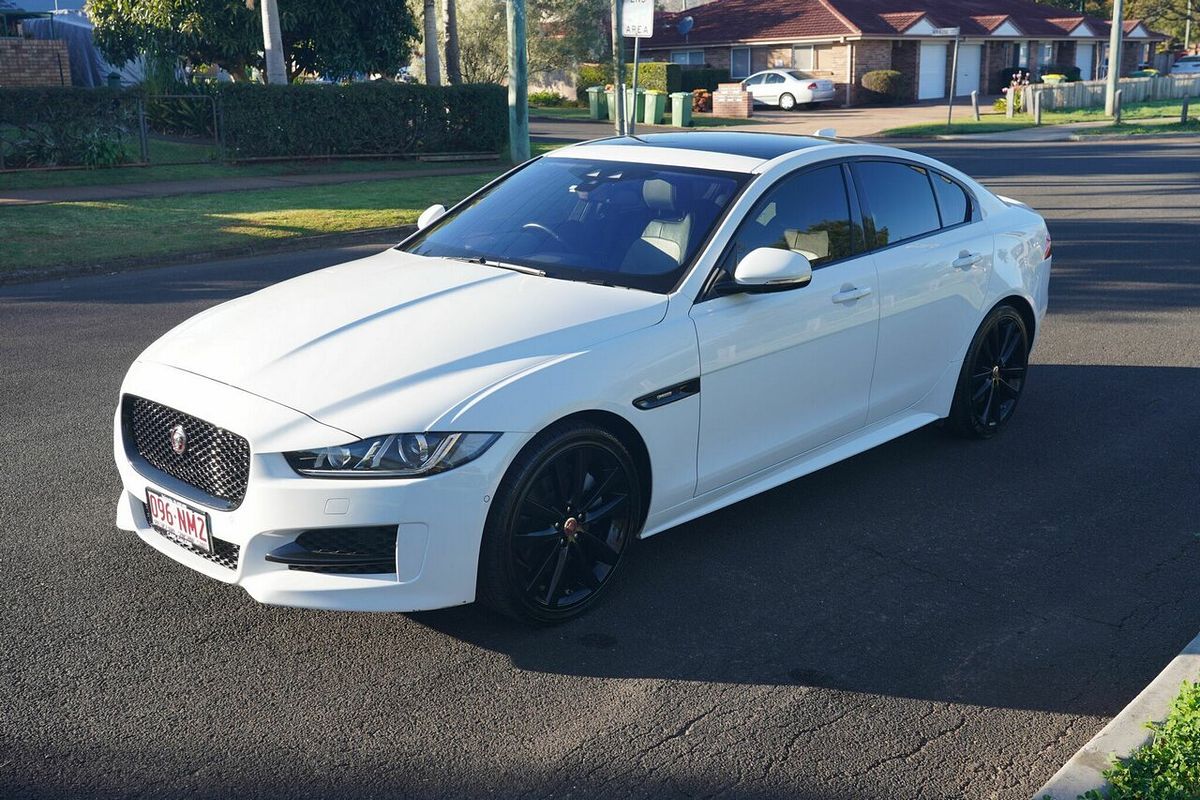 2016 Jaguar XE R-Sport