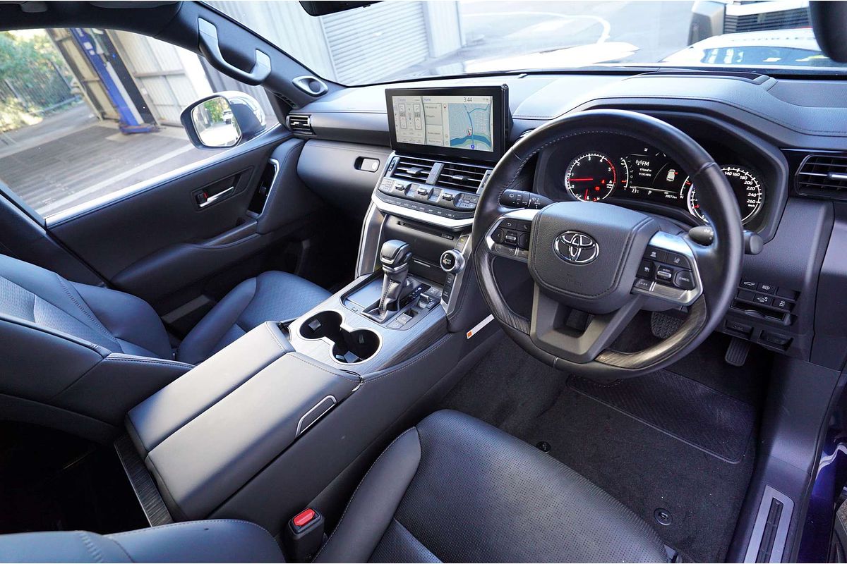 2023 Toyota Landcruiser Sahara ZX FJA300R