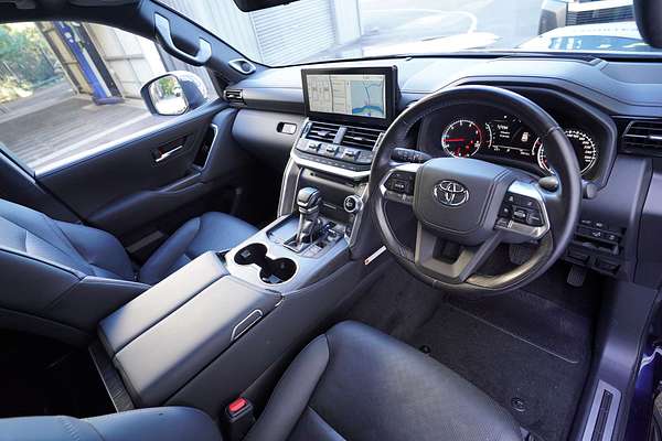 2023 Toyota Landcruiser Sahara ZX FJA300R