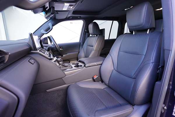 2023 Toyota Landcruiser Sahara ZX FJA300R