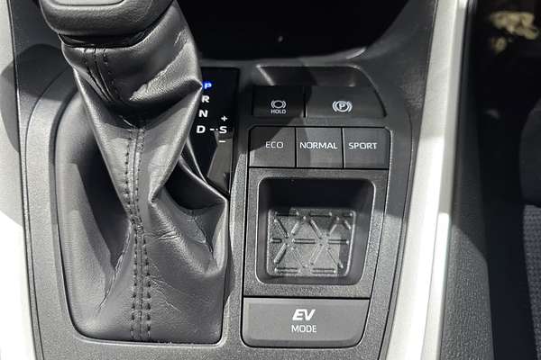 2024 Toyota RAV4 GX AXAH52R