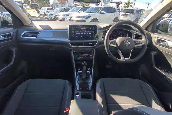 2025 Volkswagen T-Roc 110TSI Style D11