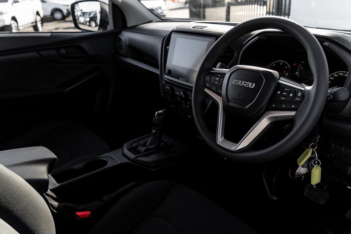 2025 Isuzu D-MAX SX High Ride Rear Wheel Drive