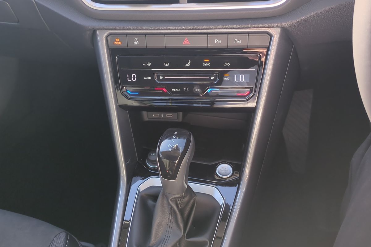 2025 Volkswagen T-Roc 110TSI Style D11