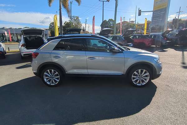 2025 Volkswagen T-Roc 110TSI Style D11