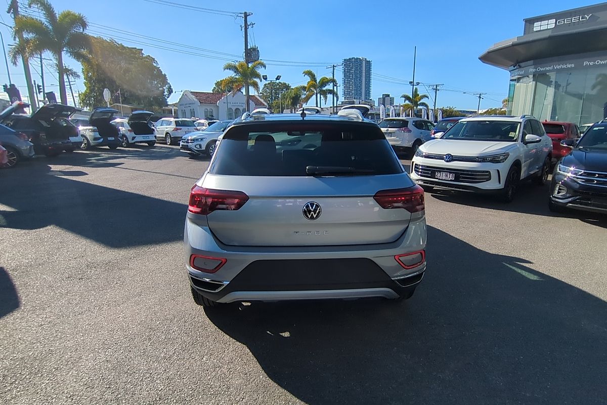 2025 Volkswagen T-Roc 110TSI Style D11