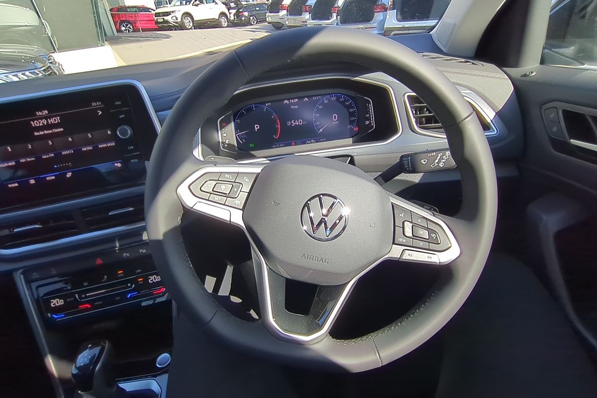 2025 Volkswagen T-Roc 110TSI Style D11