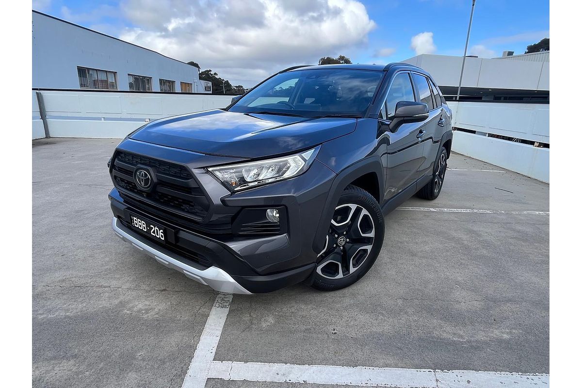 2019 Toyota RAV4 Edge AXAA54R