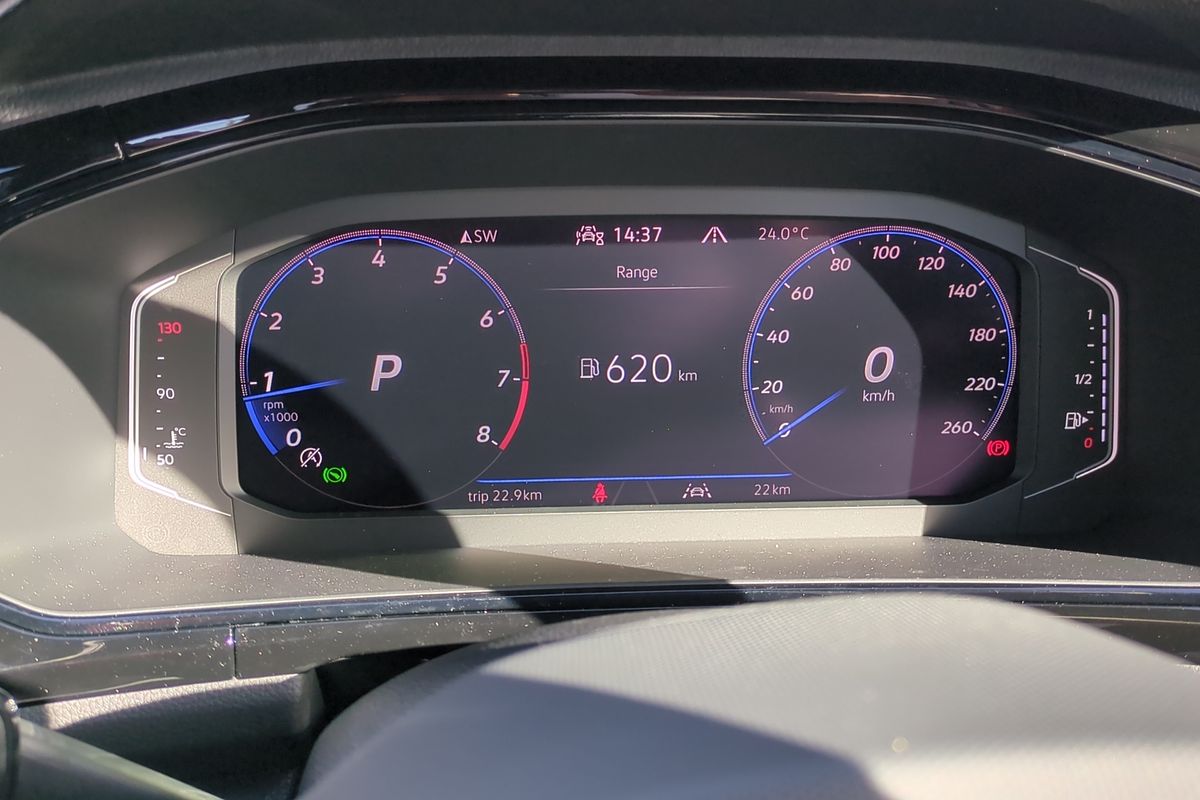 2025 Volkswagen T-Roc 140TSI R-Line D11