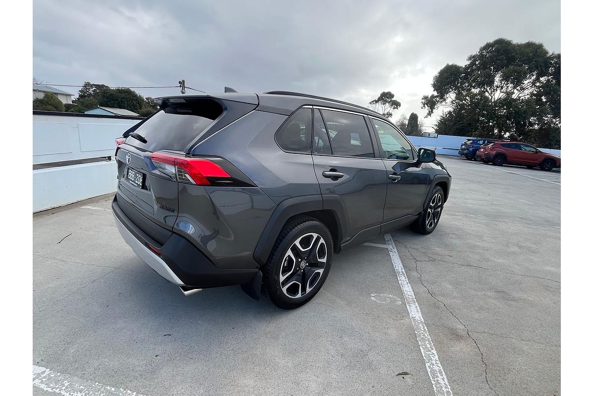 2019 Toyota RAV4 Edge AXAA54R