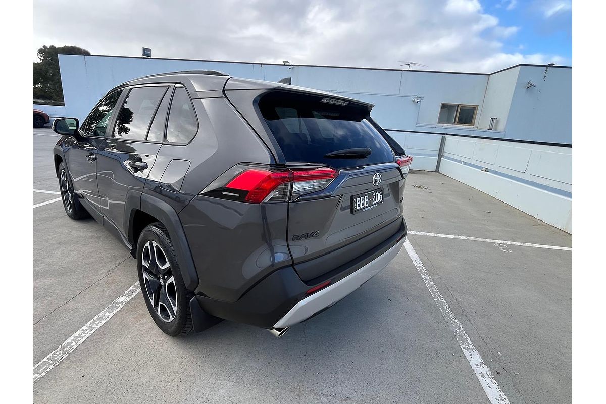 2019 Toyota RAV4 Edge AXAA54R