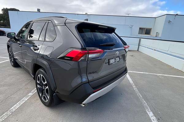 2019 Toyota RAV4 Edge AXAA54R