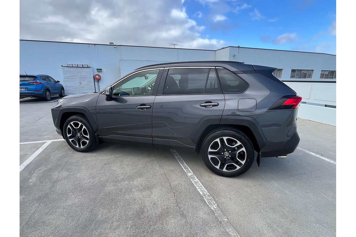 2019 Toyota RAV4 Edge AXAA54R