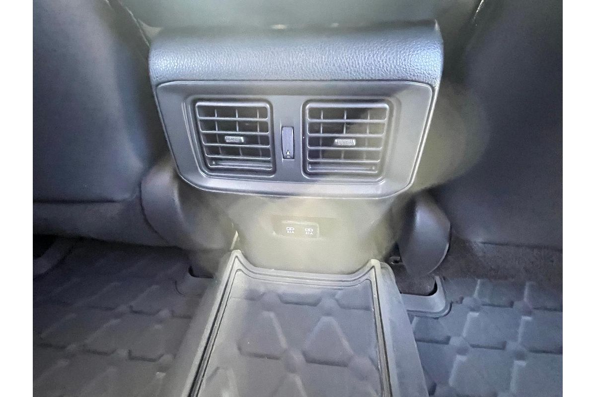 2019 Toyota RAV4 Edge AXAA54R