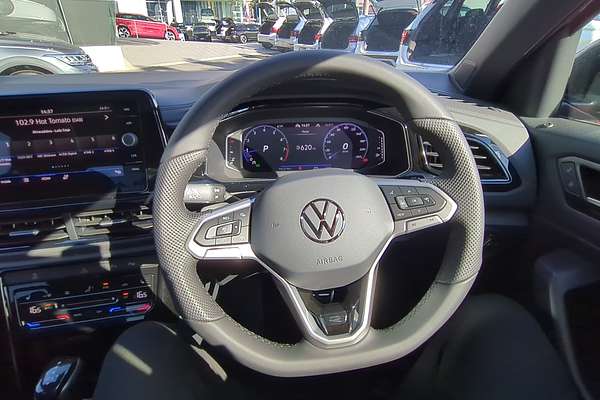 2025 Volkswagen T-Roc 140TSI R-Line D11