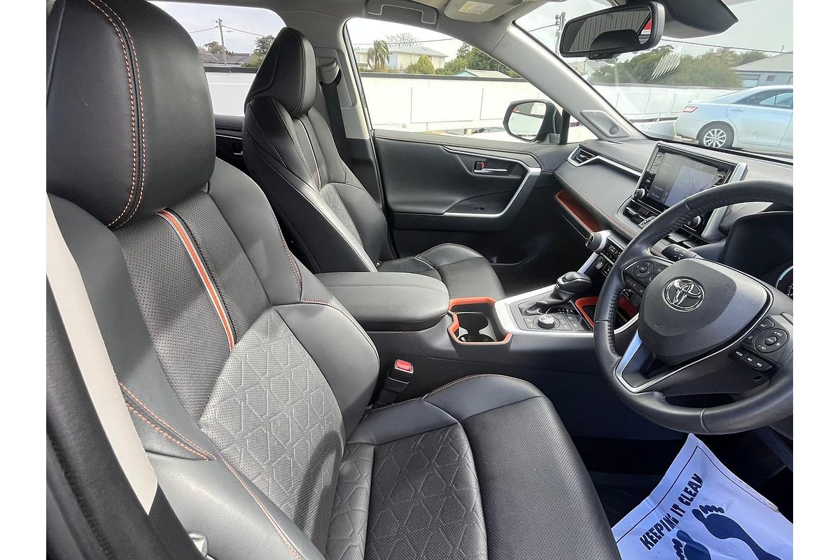 2019 Toyota RAV4 Edge AXAA54R