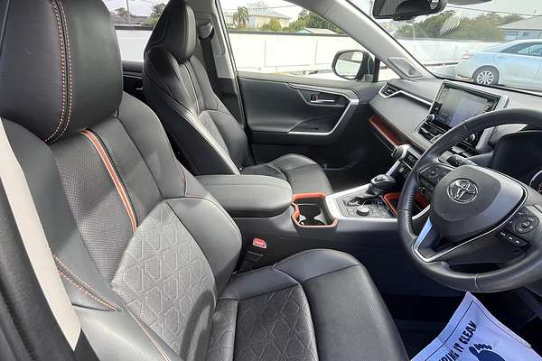 2019 Toyota RAV4 Edge AXAA54R