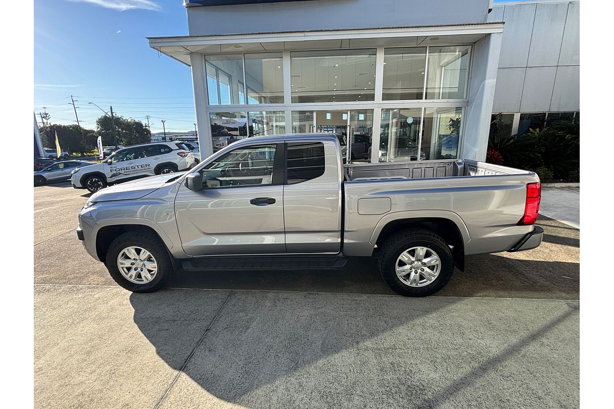 2025 Mitsubishi Triton GLX+ MV 4X4