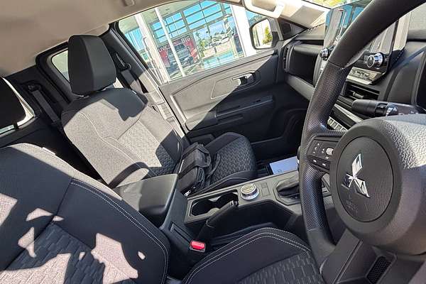 2025 Mitsubishi Triton GLX+ MV 4X4