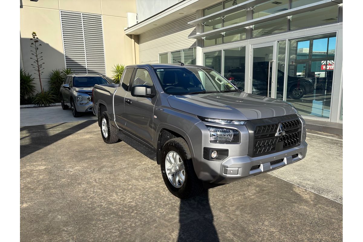 2025 Mitsubishi Triton GLX+ MV 4X4
