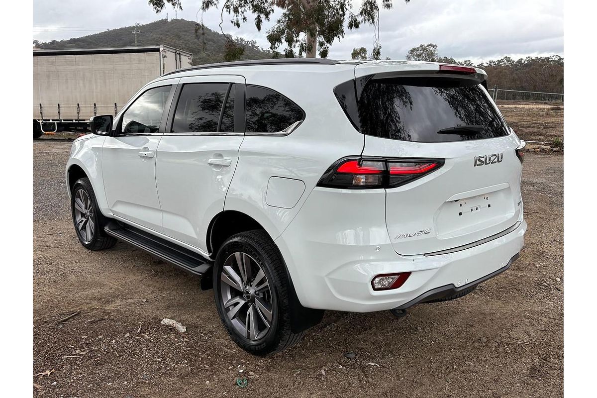 2023 Isuzu MU-X LS-T