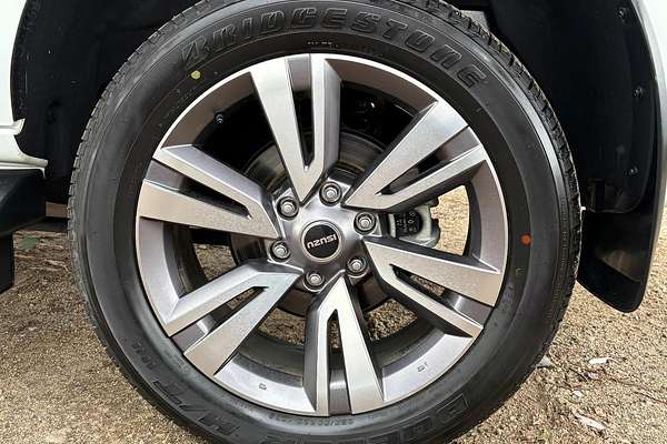 2023 Isuzu MU-X LS-T