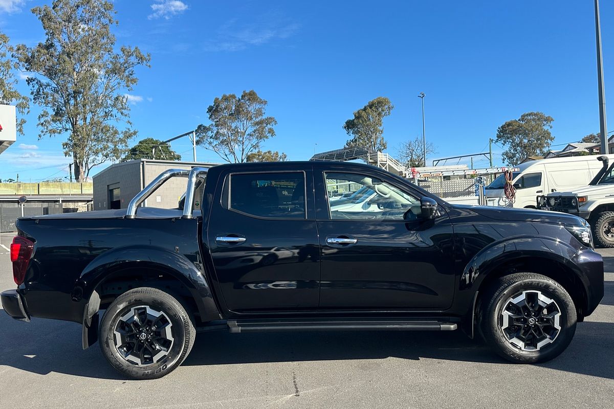 2022 Nissan Navara ST-X D23