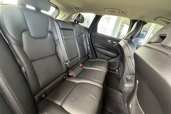 2019 Volvo XC60 D4 Momentum