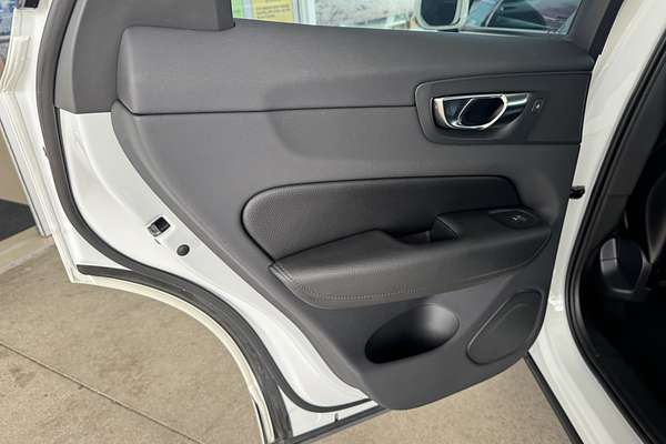2019 Volvo XC60 D4 Momentum
