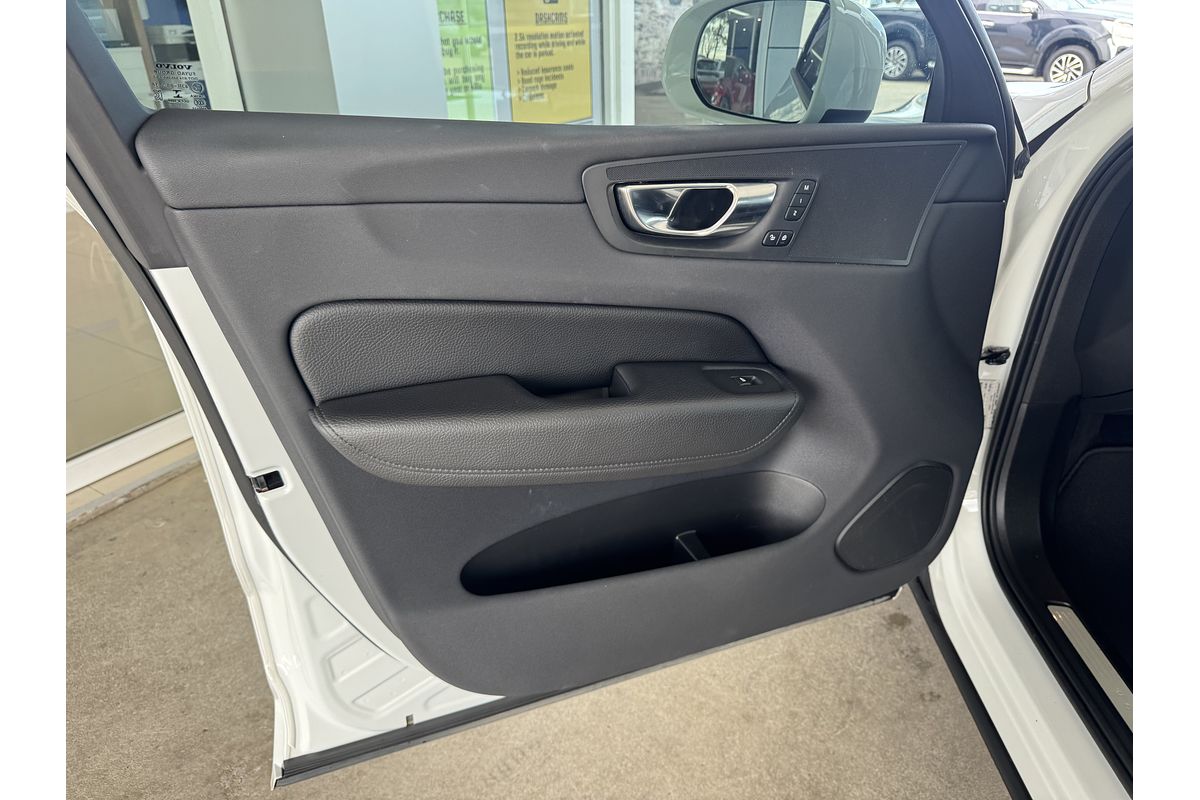 2019 Volvo XC60 D4 Momentum