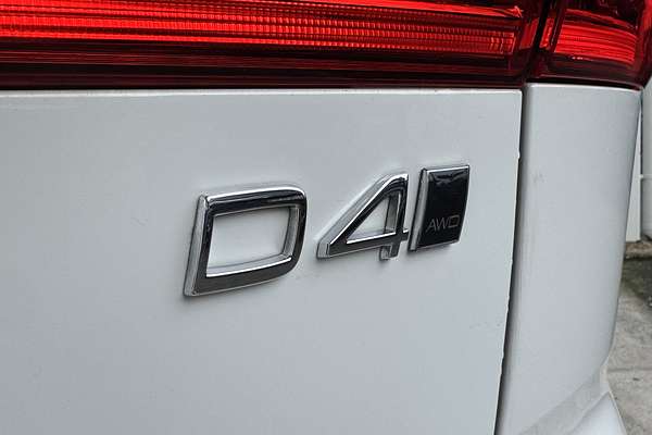 2019 Volvo XC60 D4 Momentum