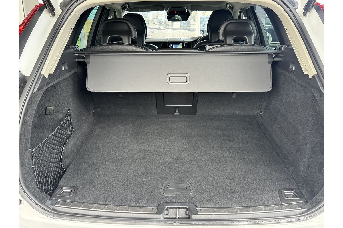 2019 Volvo XC60 D4 Momentum