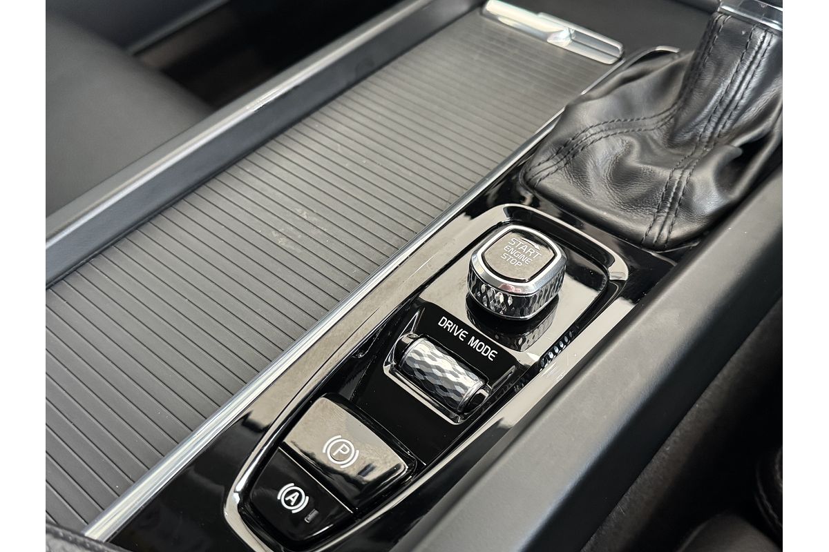 2019 Volvo XC60 D4 Momentum