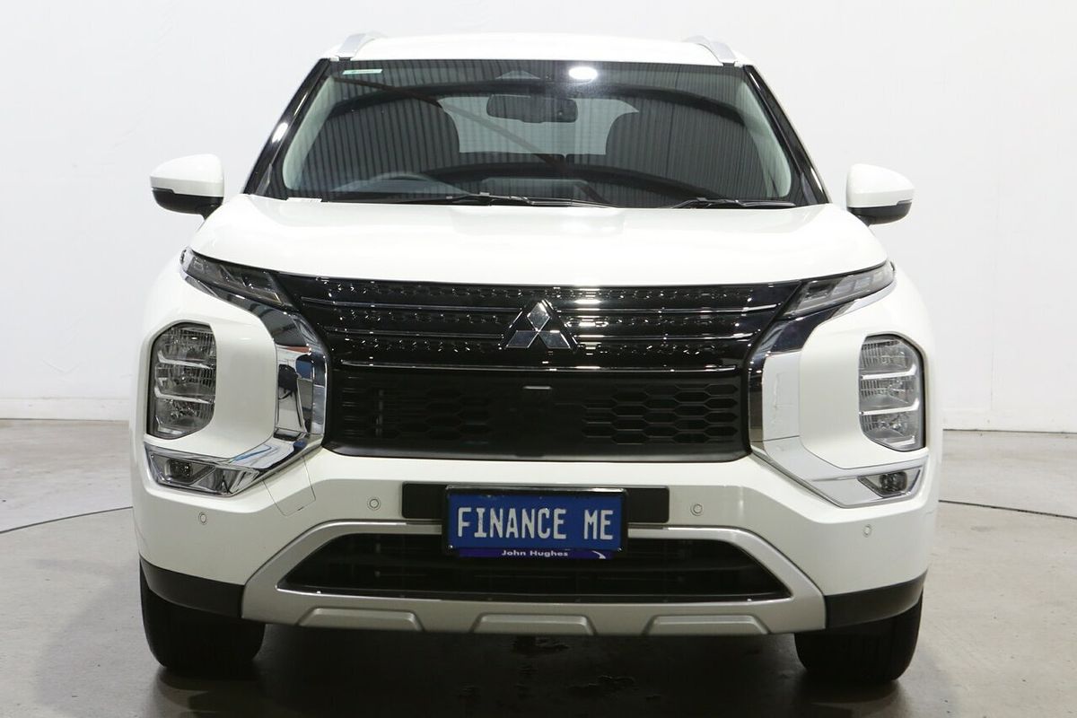 2025 Mitsubishi Outlander LS ZM