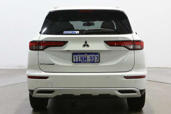 2025 Mitsubishi Outlander LS ZM