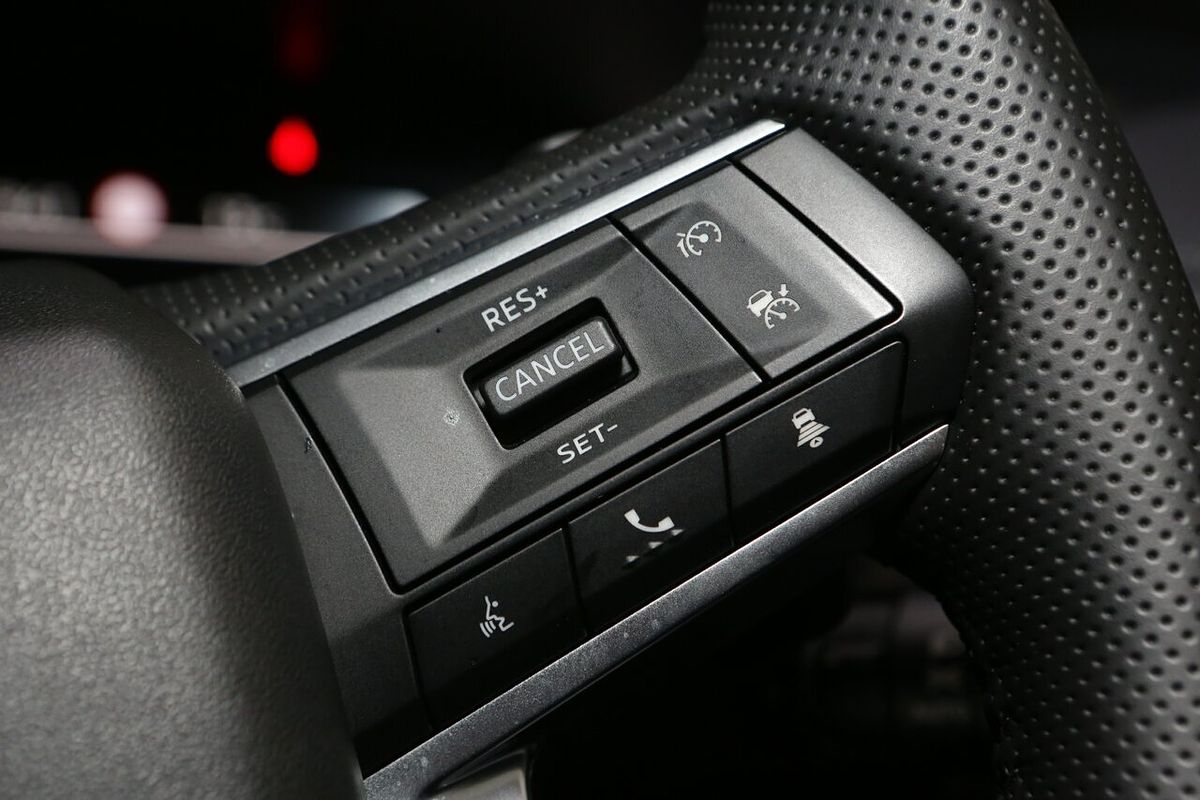 2025 Mitsubishi Outlander LS ZM