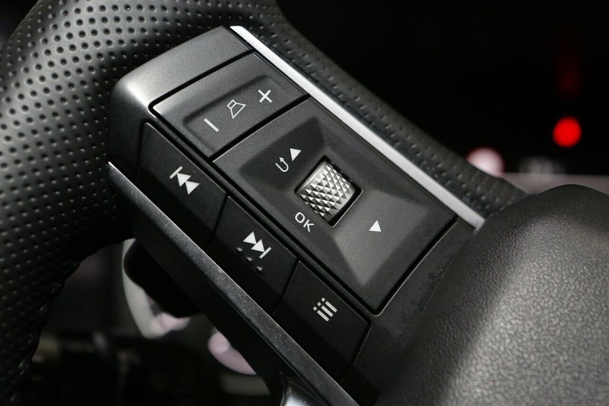 2025 Mitsubishi Outlander LS ZM