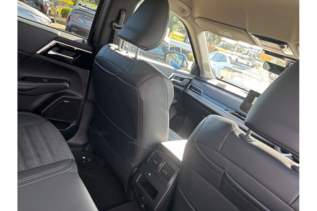 2025 Mitsubishi Outlander Aspire ZM