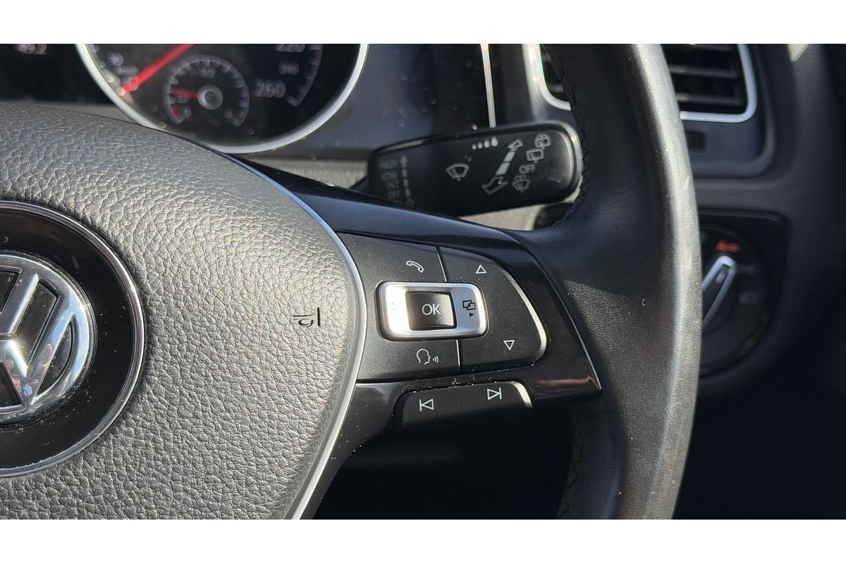 2016 Volkswagen Golf 110TSI Highline 7