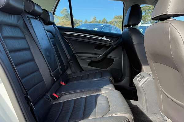 2016 Volkswagen Golf 110TSI Highline 7