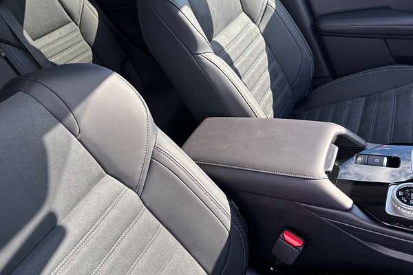 2025 Mitsubishi Outlander Aspire ZM
