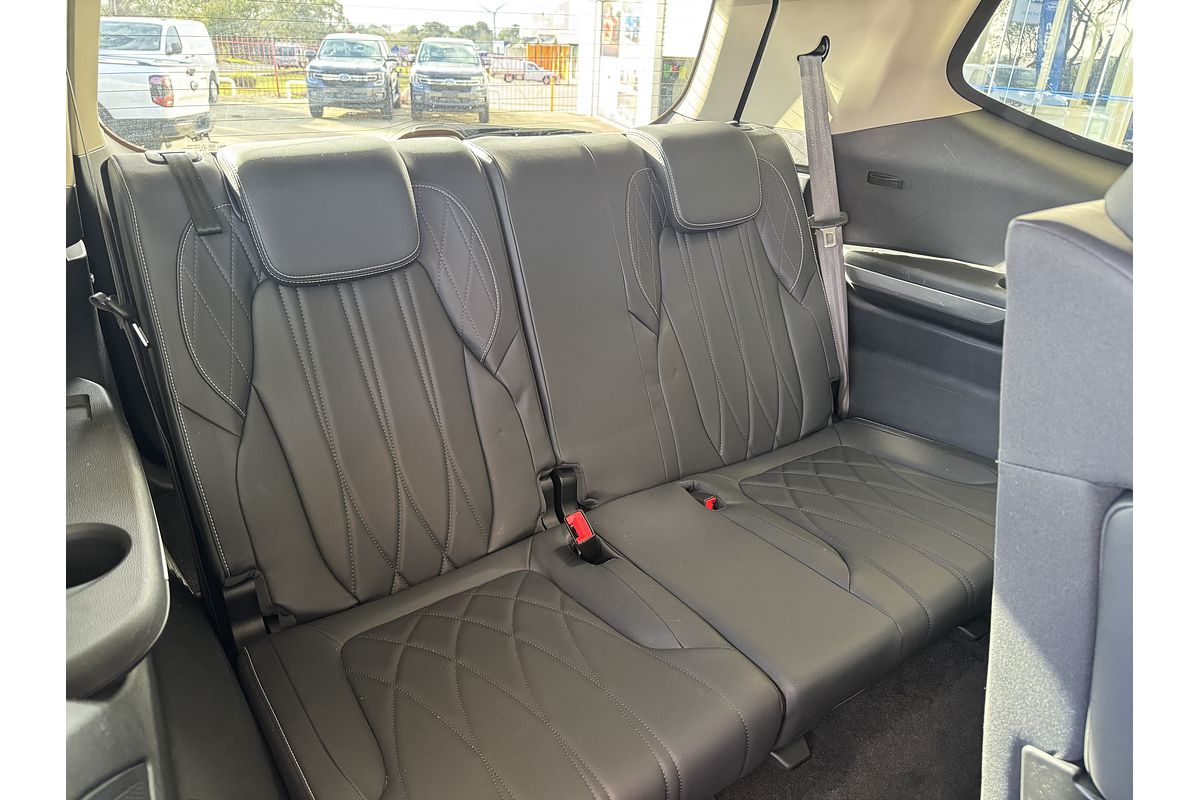 2024 LDV D90 Executive SV9A