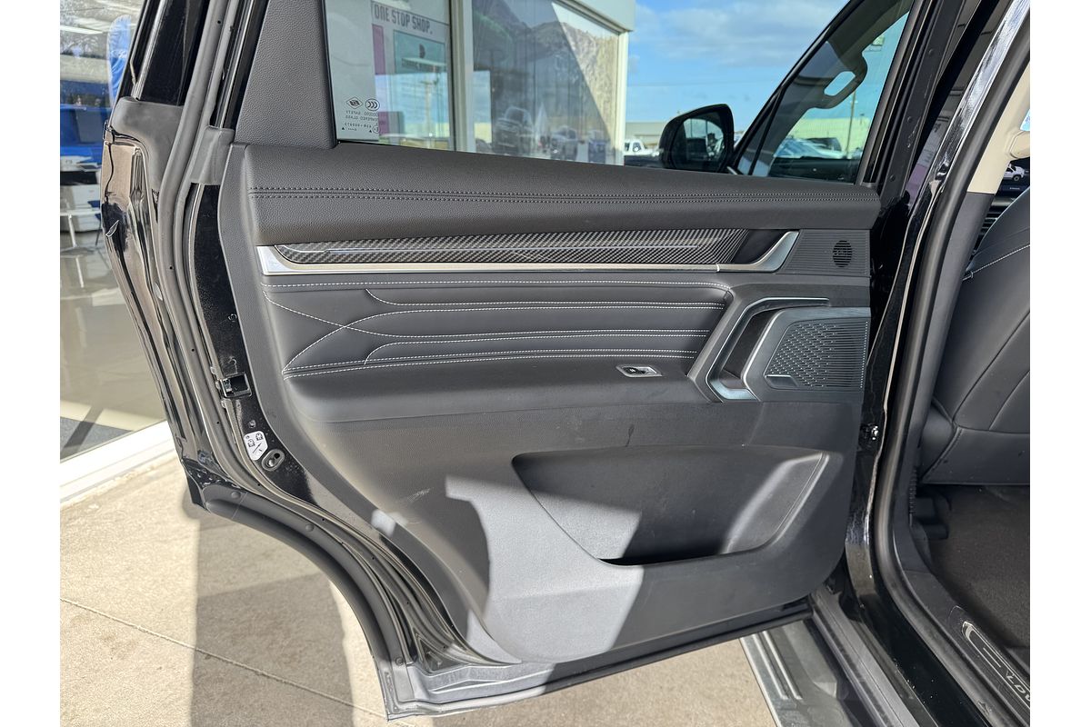 2024 LDV D90 Executive SV9A