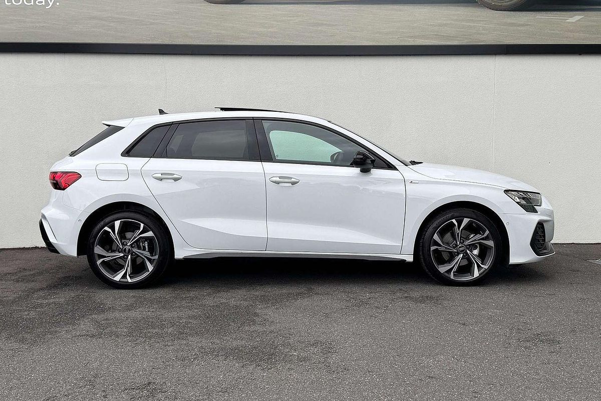 2025 Audi A3 35 TFSI S line GY