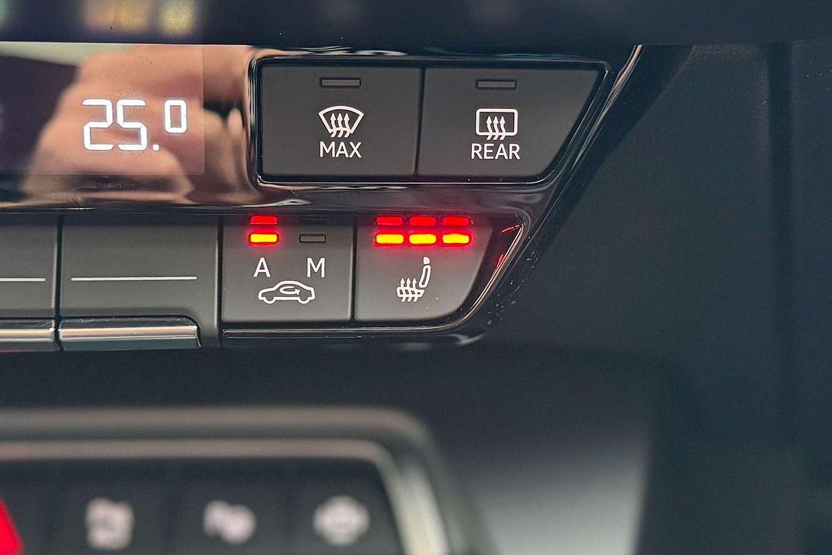 2025 Audi A3 35 TFSI S line GY