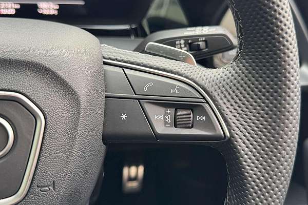 2025 Audi A3 35 TFSI S line GY
