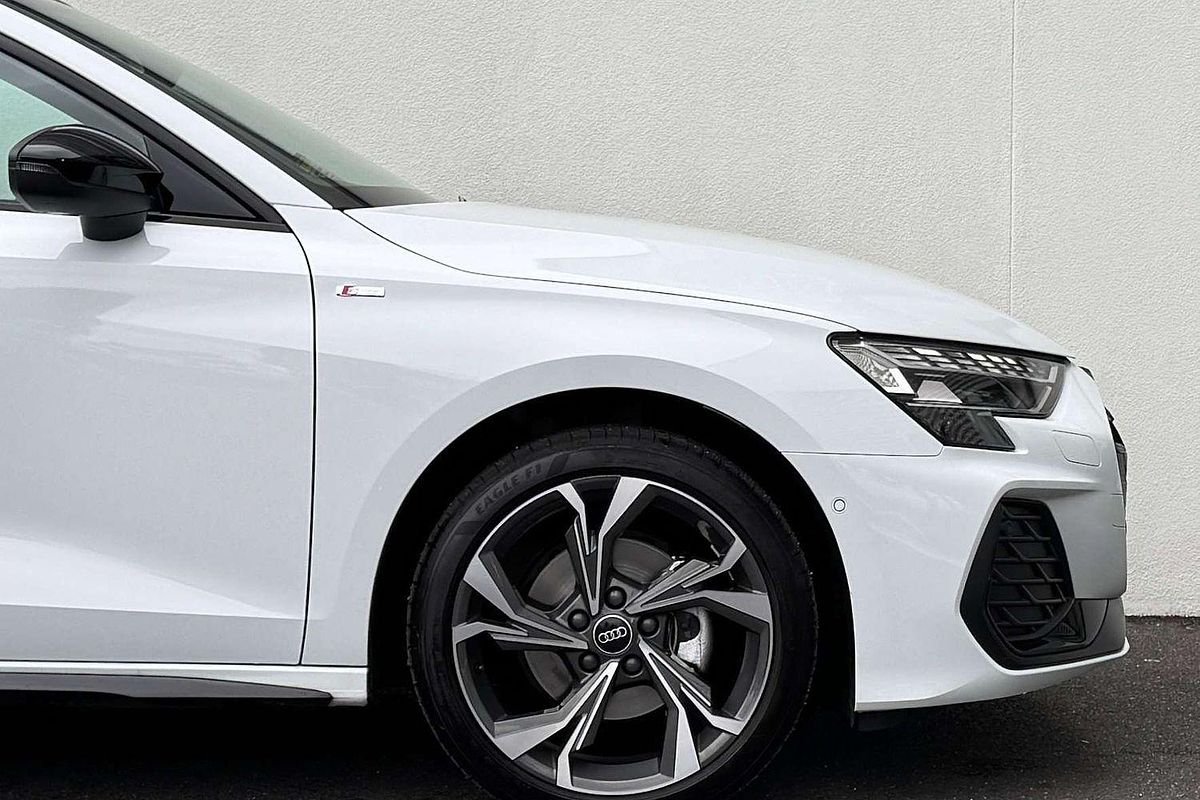 2025 Audi A3 35 TFSI S line GY
